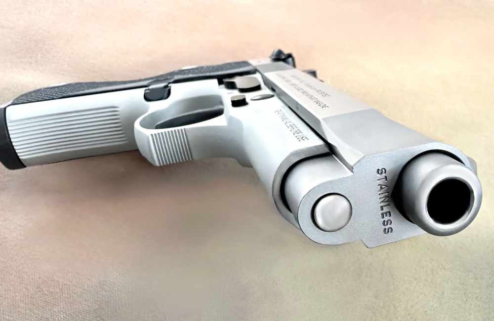 Beretta 92FS INOX 9mm Pistol, JS92F520M Italy, (5) 15rd Mags, LOK Grips-img-9