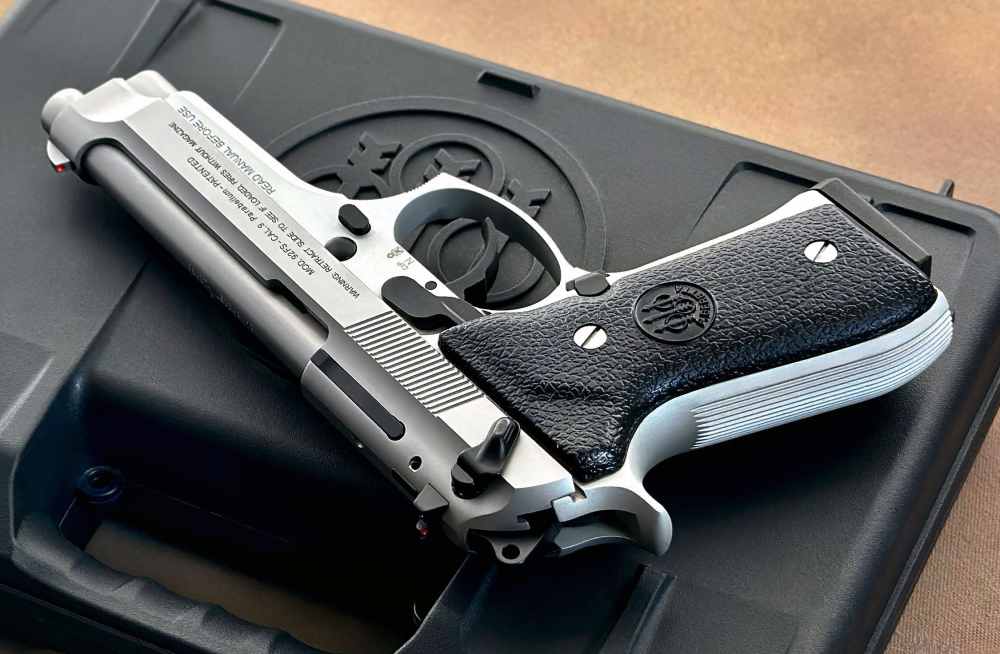 Beretta 92FS INOX 9mm Pistol, JS92F520M Italy, (5) 15rd Mags, LOK Grips-img-5
