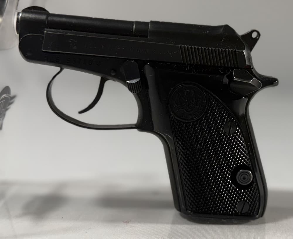 Beretta 21A Bobcat Semi Auto Handgun .22LR 2.5" Barrel -img-4