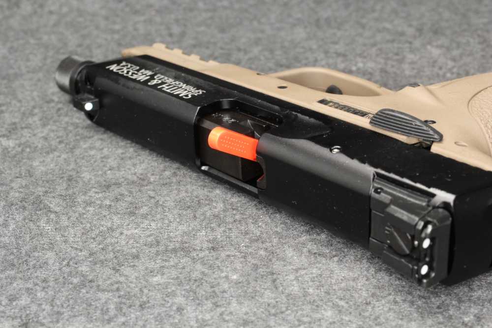 Smith & Wesson M&P22 Compact NIB-img-11