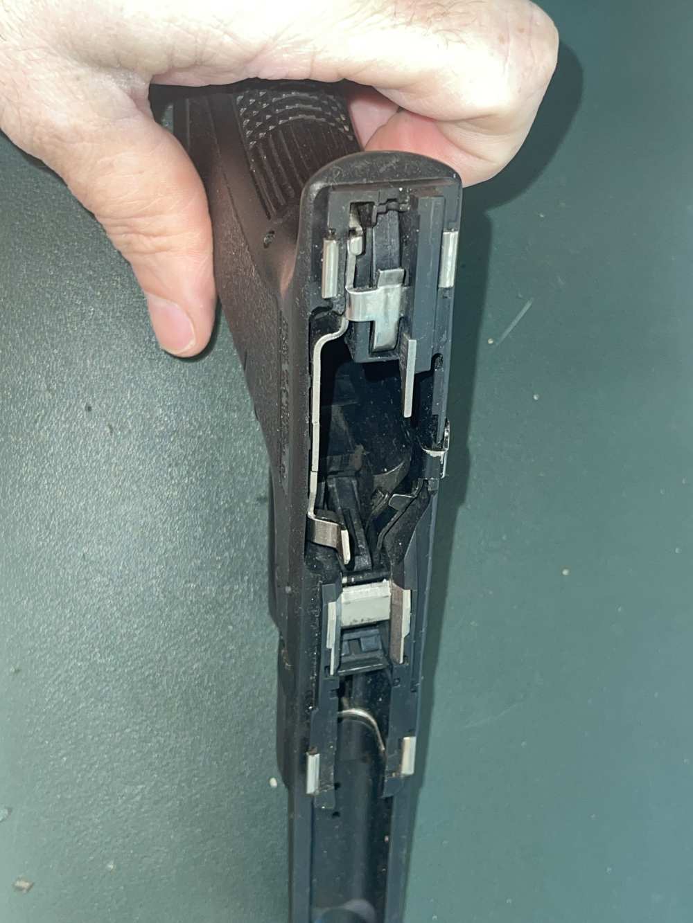 Glock 22 - 40sw Complete Factory Frame - G17 G31 G34 G35 G24 G17L G22-img-2