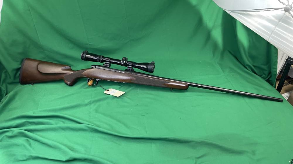 Winchester Model 70 Classic Sporter 7mm Rem Mag W/Scope LEFTY-img-18
