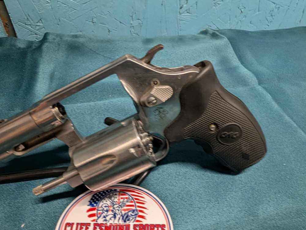 Smith & Wesson 60-14 357 Mag 2.13" Crimson Trace Laser Grips 357 SS -img-9