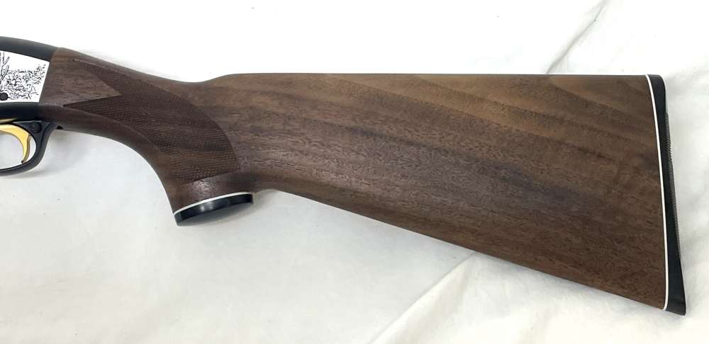 Japanese-made SKB Model 1900 12 Gauge semi-automatic shotgun (VM318)-img-11