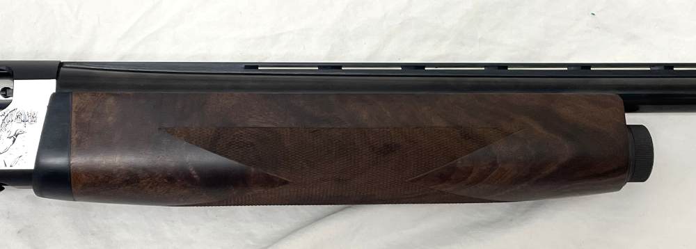 Japanese-made SKB Model 1900 12 Gauge semi-automatic shotgun (VM318)-img-4