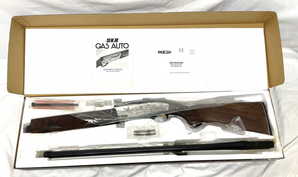 Japanese-made SKB Model 1900 12 Gauge semi-automatic shotgun (VM318)-img-0