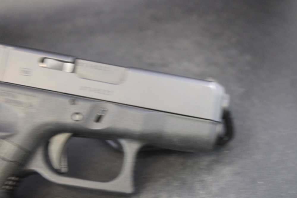 Glock 27 Gen3 .40S&W Item P-145-img-2