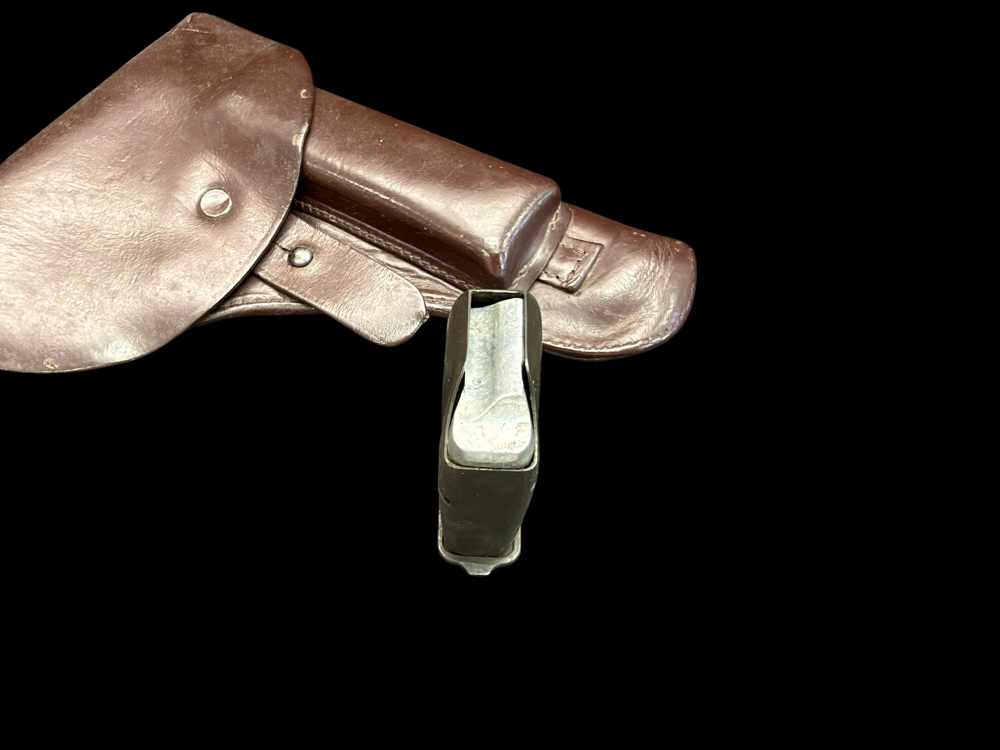GERMAN NAZl WWII FN HI POWER HOLSTER & WAA MARKED MAGAZINE WW2 -img-2