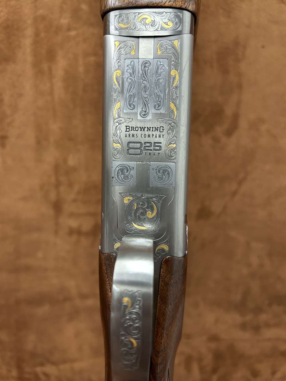Browning 825 Golden Clays Adjustable Comb Gracoil Trap 12GA 32" -img-3