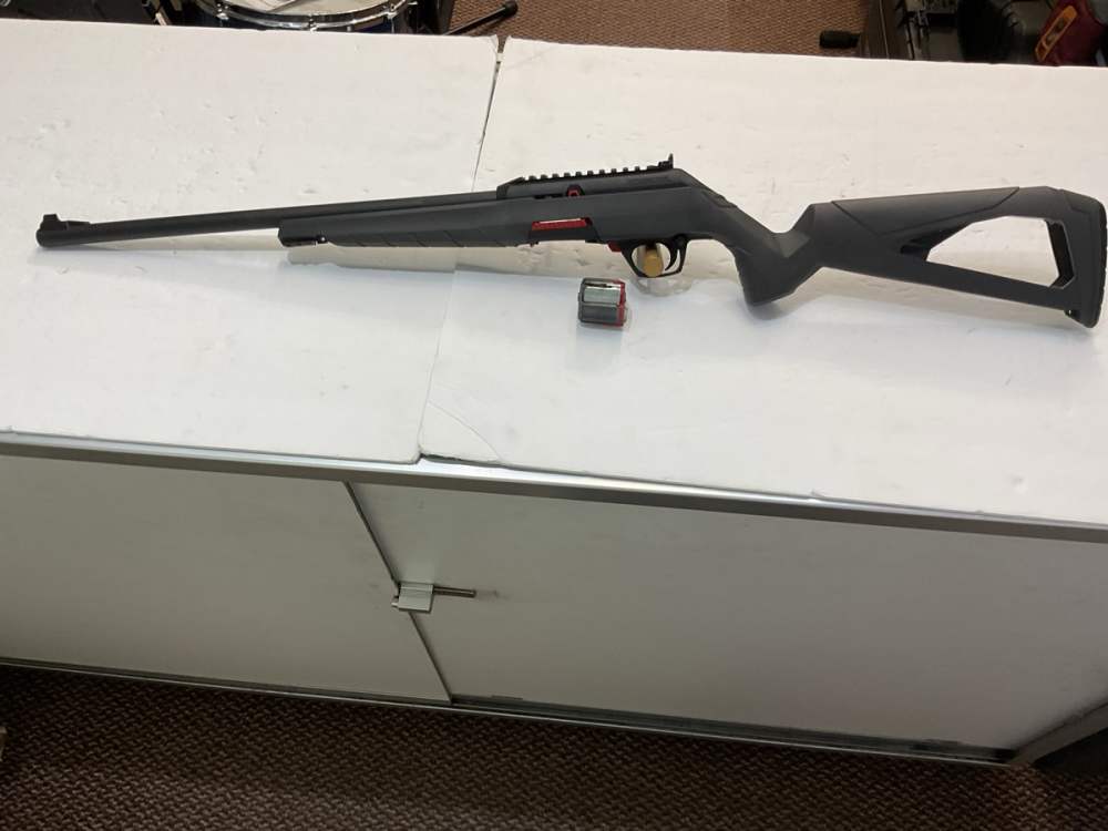 Winchester Wildcat Semi Auto Rifle - .22LR, 18" Barrel, 1 mag-img-0