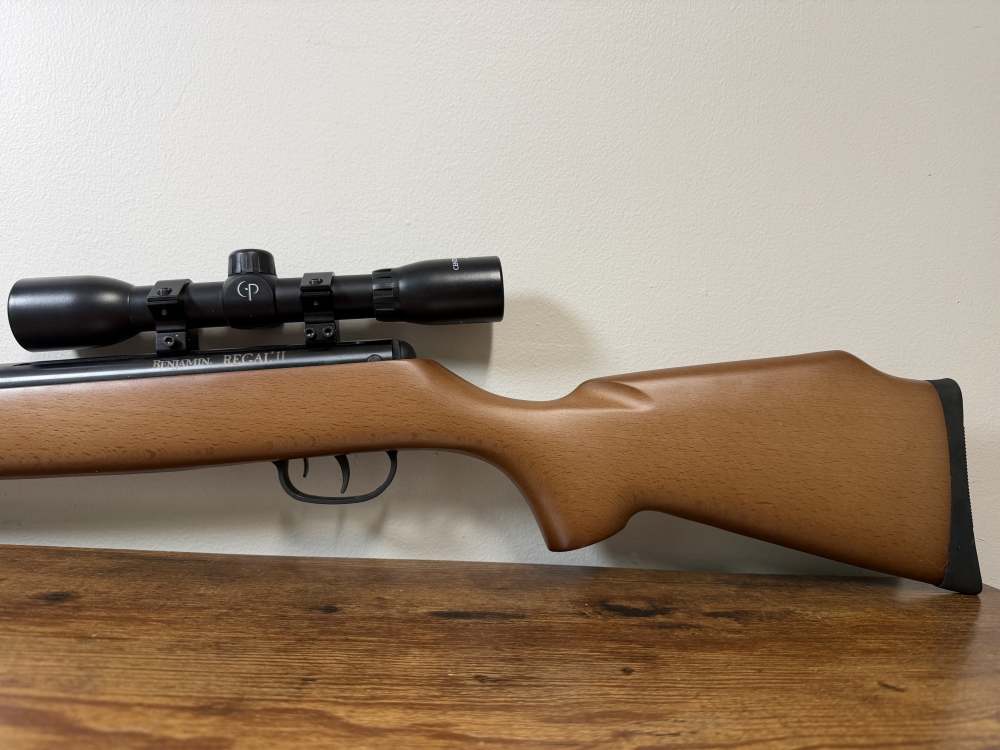Benjamin Regal II Nitro Piston .177 Air Rifle w/ 4x32 Scope-img-2