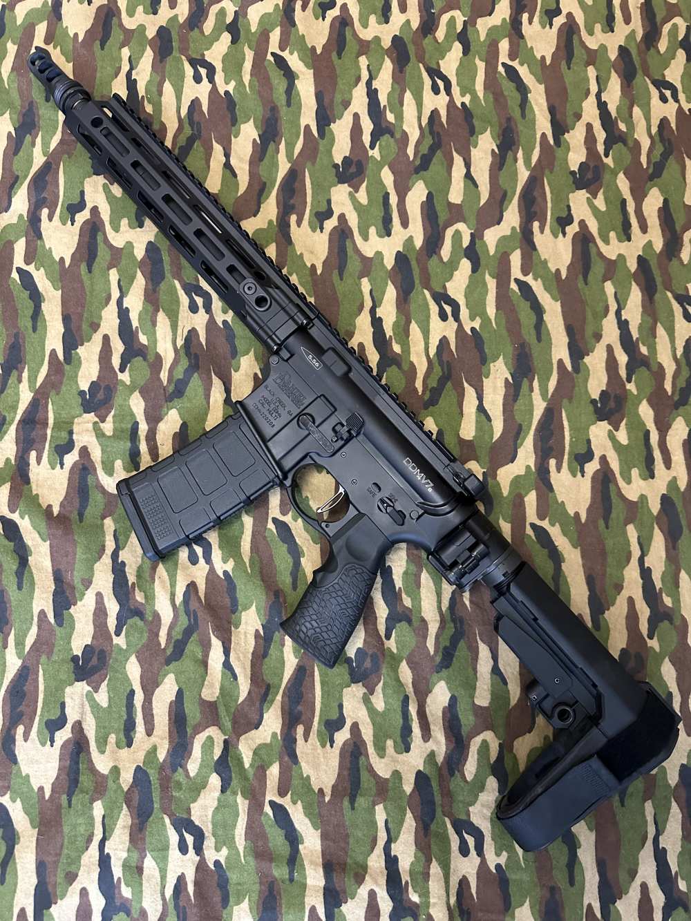 Daniel Defense DDM4 V7S 11.5” 5.56 w/Law Folder, Excellent!-img-1