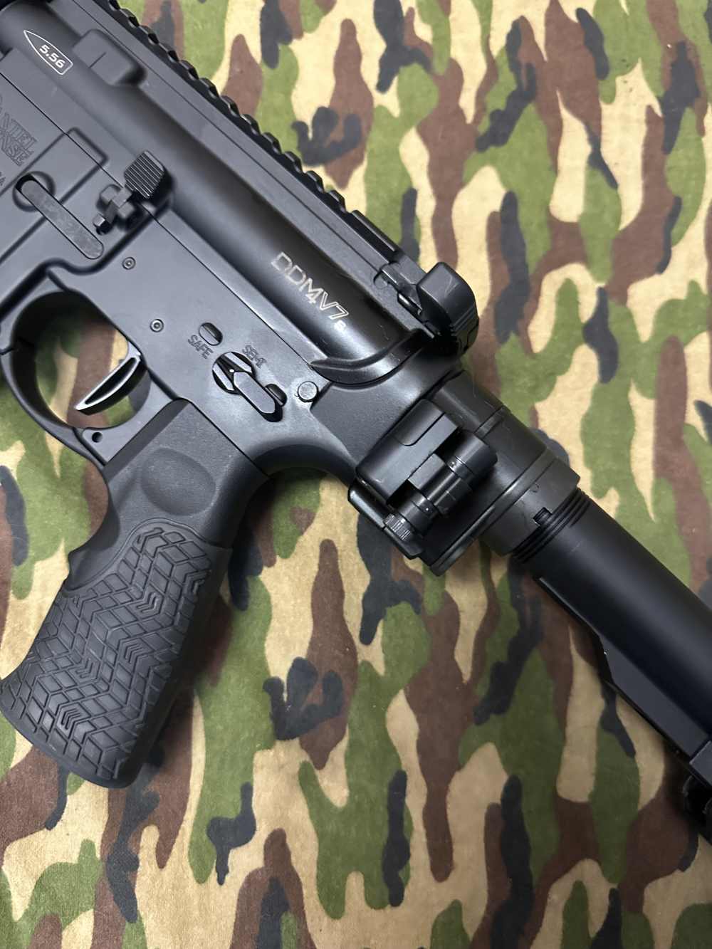 Daniel Defense DDM4 V7S 11.5” 5.56 w/Law Folder, Excellent!-img-4
