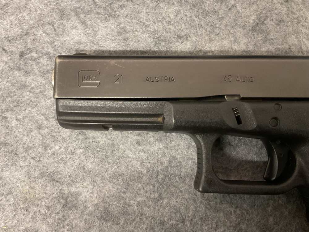 Glock G21 Gen 3 with case, 3 13 rd mags and We The People IWB Holster-img-7