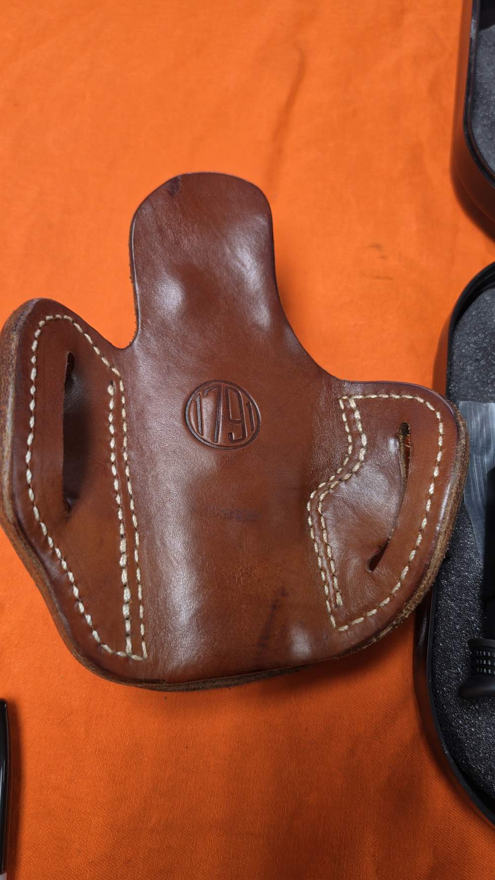 Glock 29 Gen 5, 10mm, 3 mags, leather holster-img-2