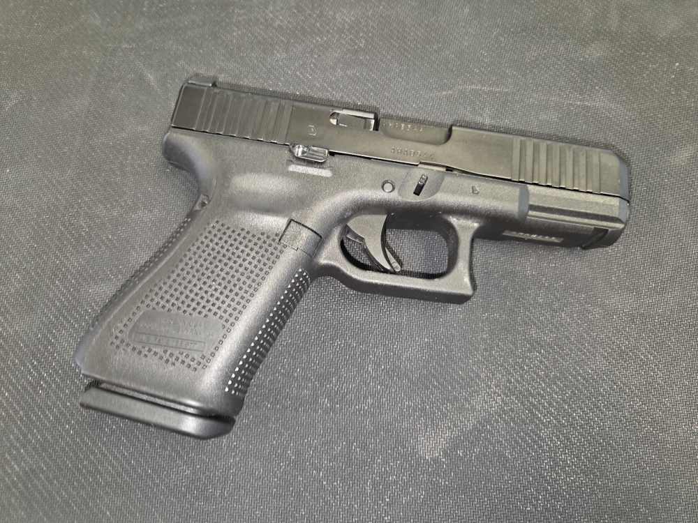 RARE FBI GLOCK 19M gen5 MOS with box -img-4