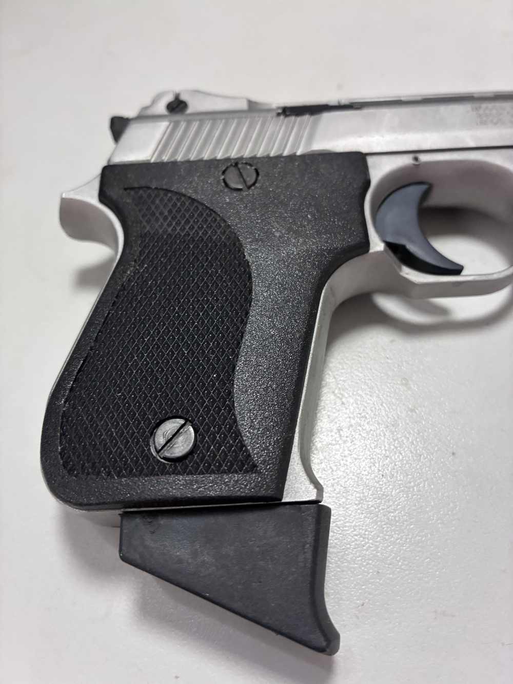 Phoenix Arms HP22A .22LR Semi-Auto Pistol-img-2