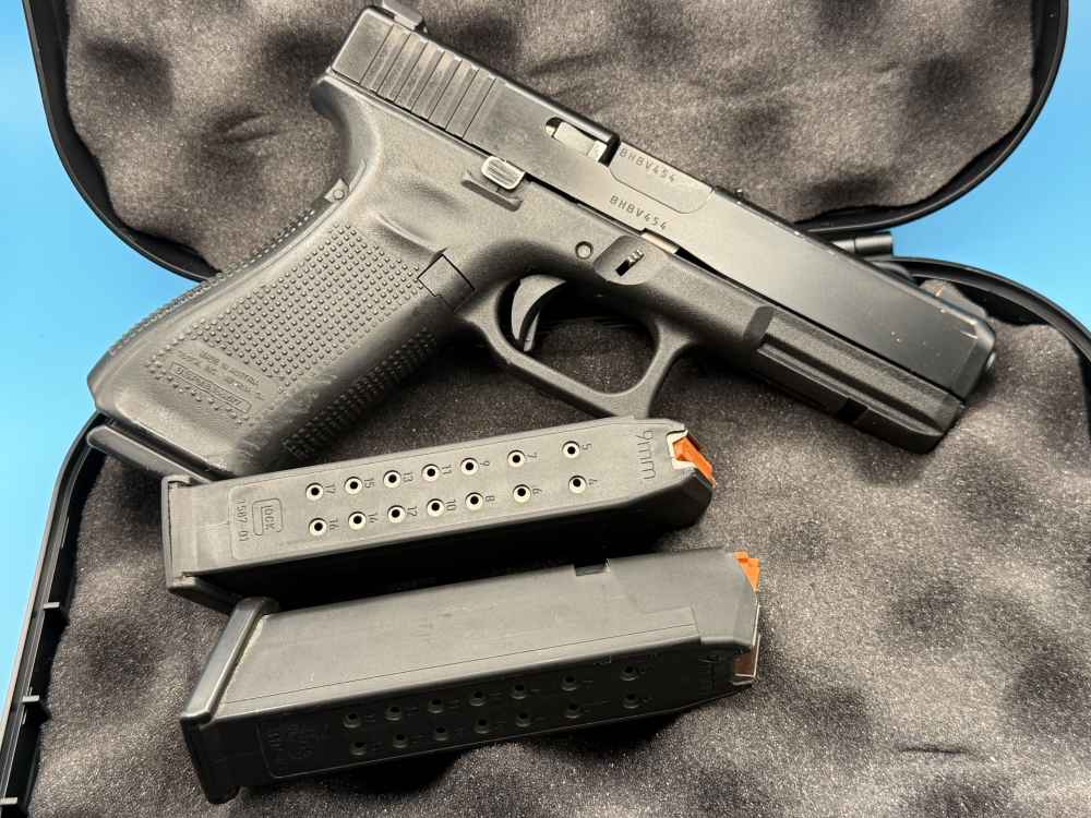 Glock 17 Gen 5 9mm Police Trade-in G17 Ameriglo Night Sights-img-1