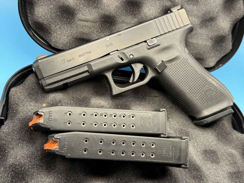 Glock 17 Gen 5 9mm Police Trade-in G17 Ameriglo Night Sights-img-0