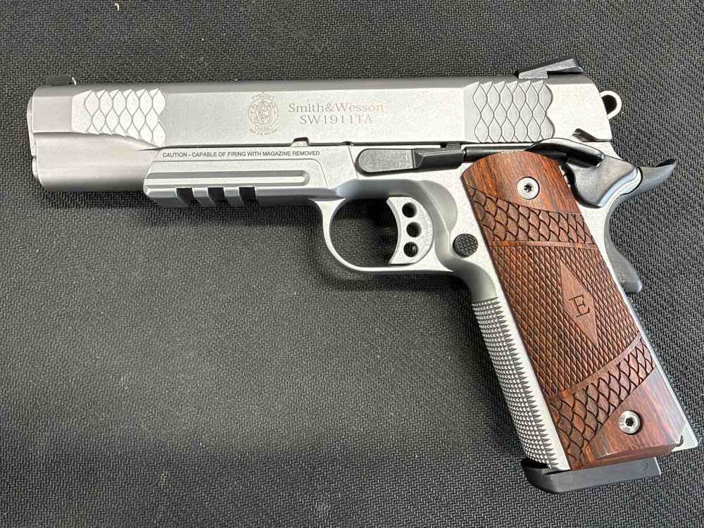 Smith & Wesson SW1911TA .45ACP 5” Barrel, LNIB.-img-1