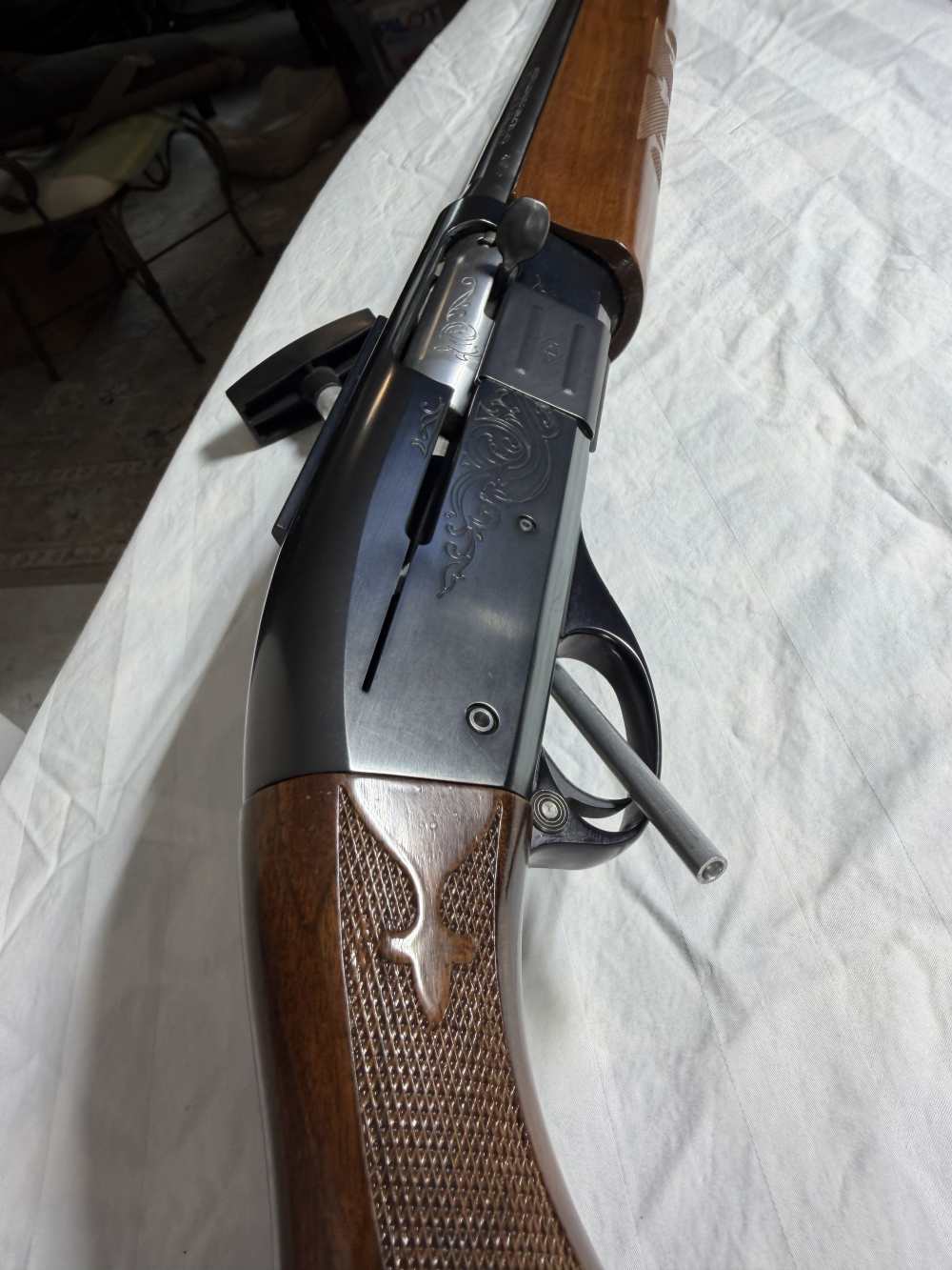 VERY CLEAN and ALMOST NEW Remington Model 1100. Early 70's manufactured.-img-1