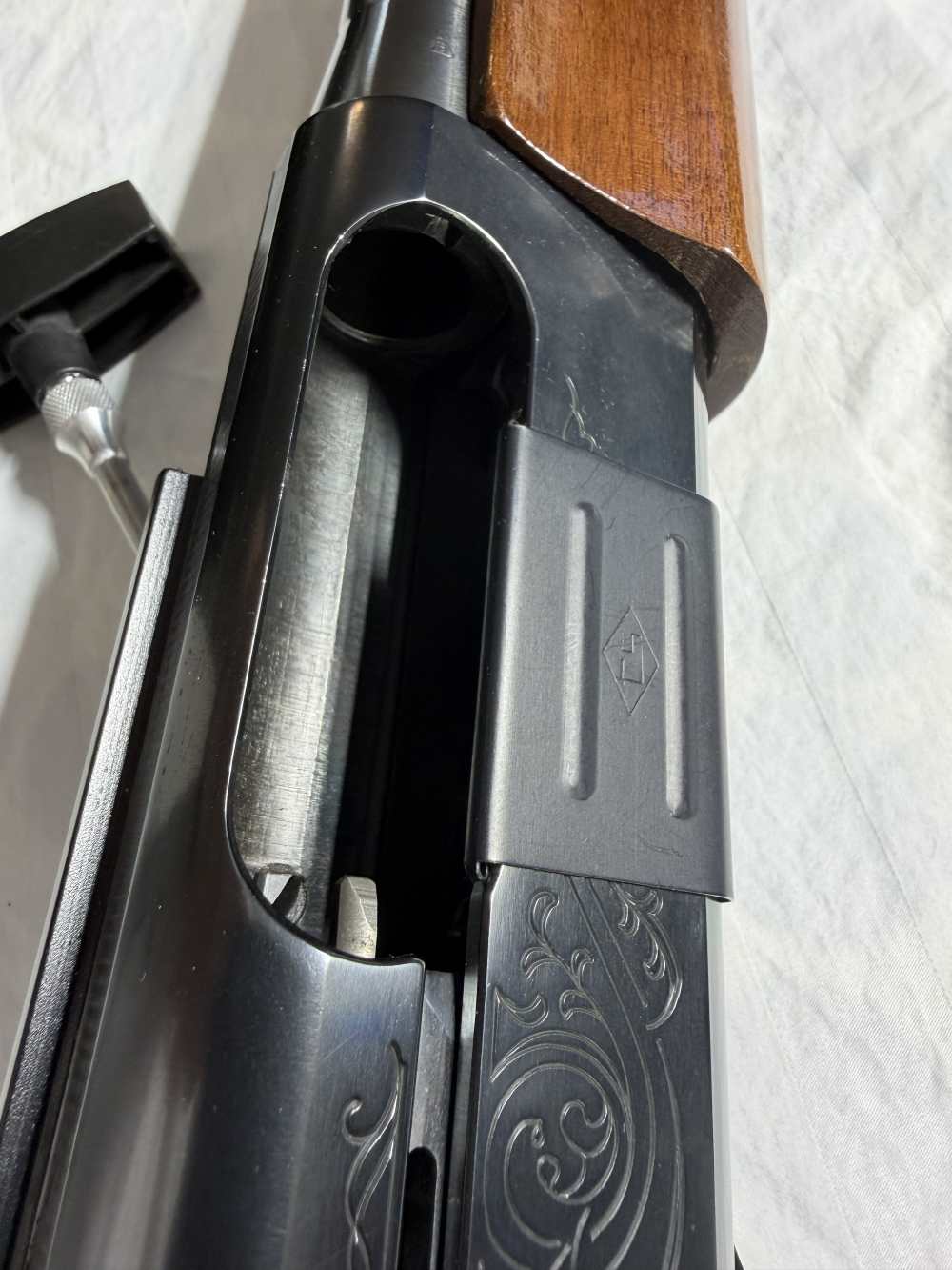 VERY CLEAN and ALMOST NEW Remington Model 1100. Early 70's manufactured.-img-17
