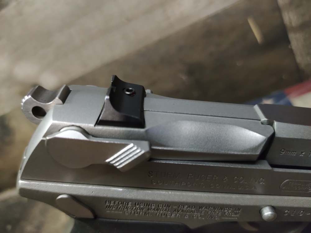 LOOK! EXCELLENT COND RUGER P-89 9mm w/15 Rnd Mag Mfg1997 PENNY NR-img-12