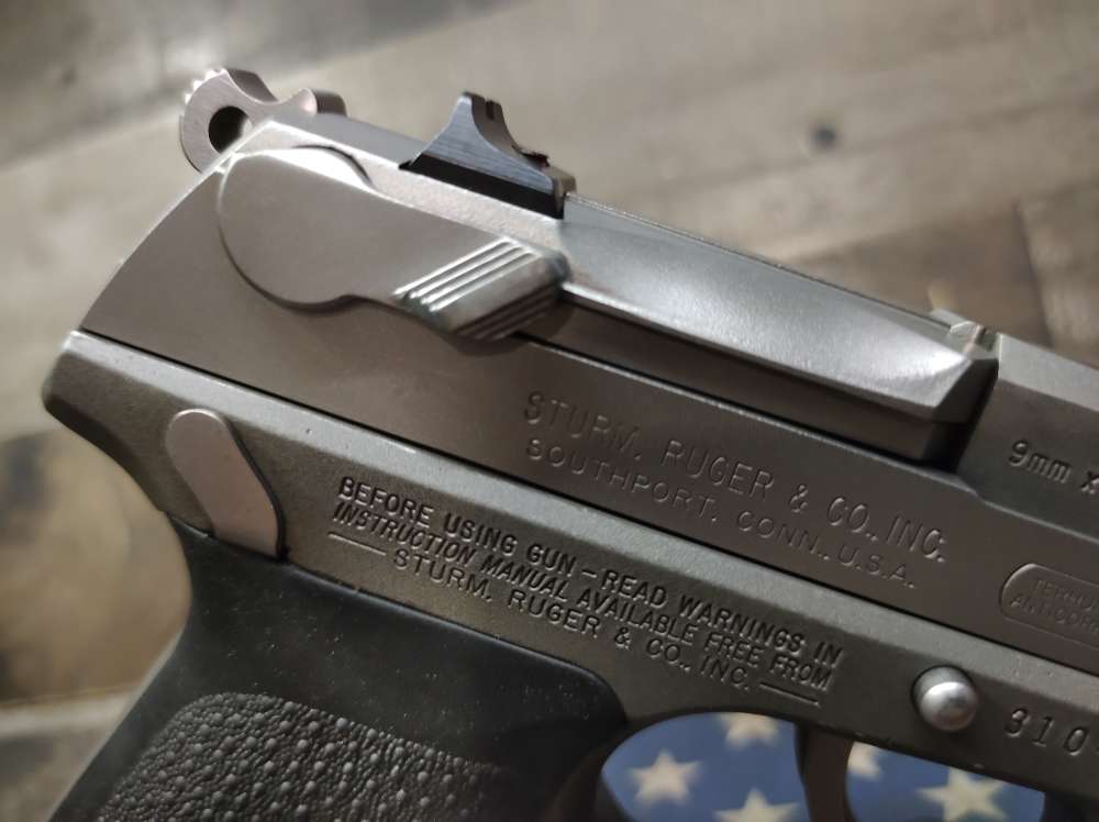 LOOK! EXCELLENT COND RUGER P-89 9mm w/15 Rnd Mag Mfg1997 PENNY NR-img-13
