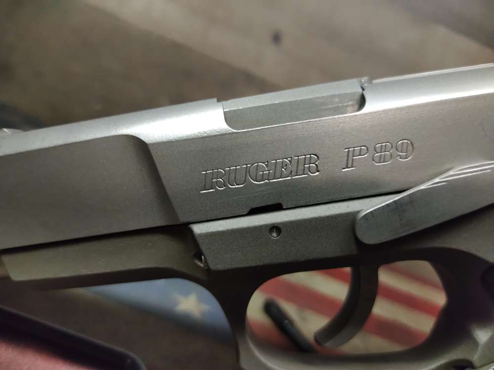 LOOK! EXCELLENT COND RUGER P-89 9mm w/15 Rnd Mag Mfg1997 PENNY NR-img-27