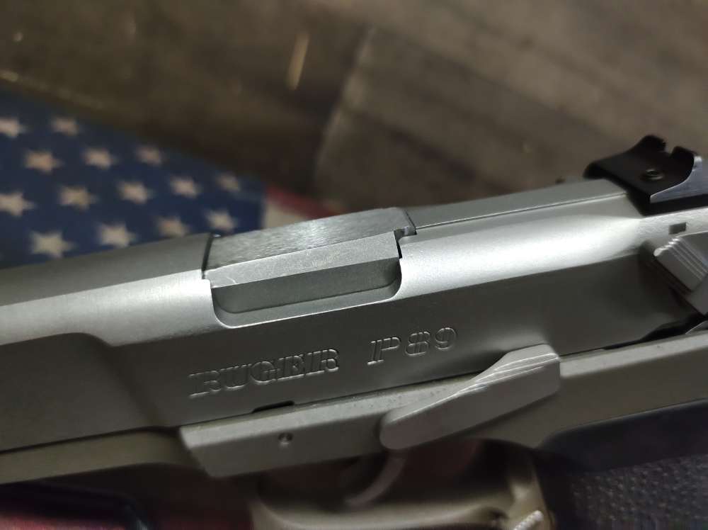 LOOK! EXCELLENT COND RUGER P-89 9mm w/15 Rnd Mag Mfg1997 PENNY NR-img-30