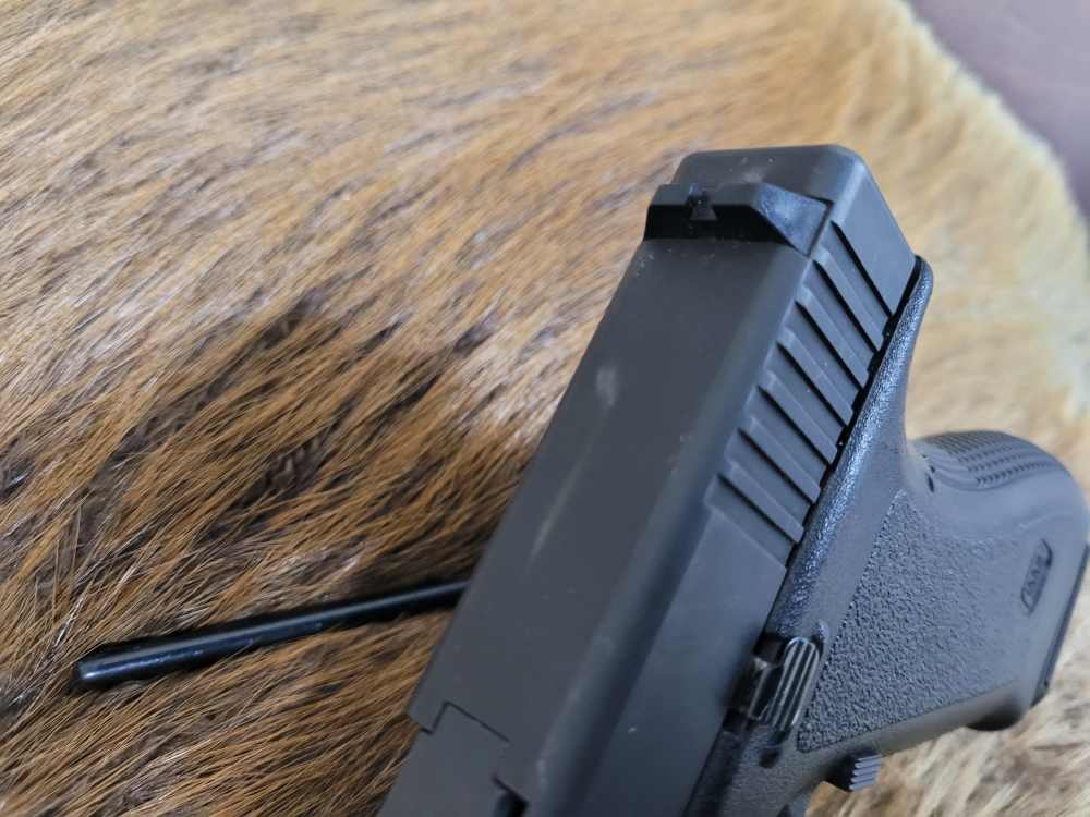 Used Glock 17 Gen 2 9mm Very Good Condition-img-14