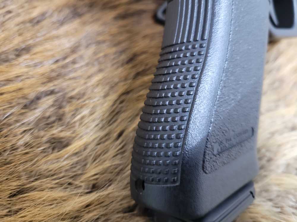 Used Glock 17 Gen 2 9mm Very Good Condition-img-22