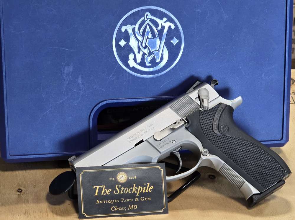 Smith & Wesson 4003 .40 S&W 4" Stainless 108512-img-0