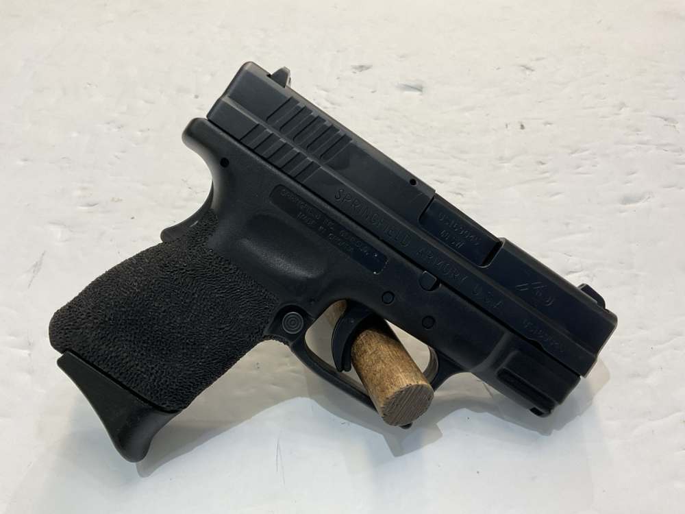Springfield XD-40 Sub Compact Semi Auto Pistol - .40 S&W, 3" Barrel, 1 mag-img-4
