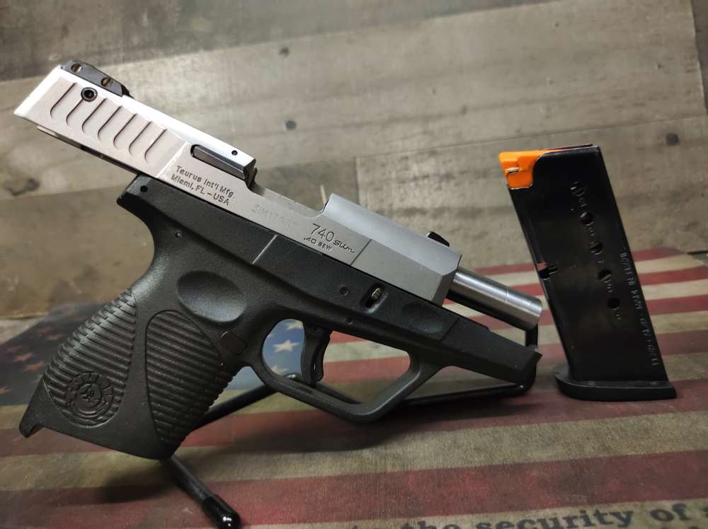 LOOK VERY GOOD COND TAURUS PT-740 SLIM STAINLESS 6+1 .40S&W w/Mag PENNY NR!-img-6