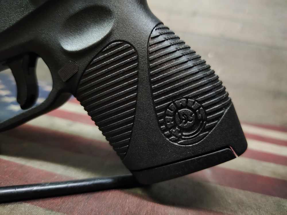LOOK VERY GOOD COND TAURUS PT-740 SLIM STAINLESS 6+1 .40S&W w/Mag PENNY NR!-img-16
