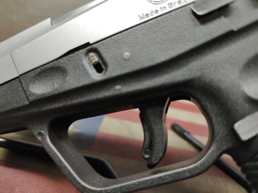 LOOK VERY GOOD COND TAURUS PT-740 SLIM STAINLESS 6+1 .40S&W w/Mag PENNY NR!-img-8