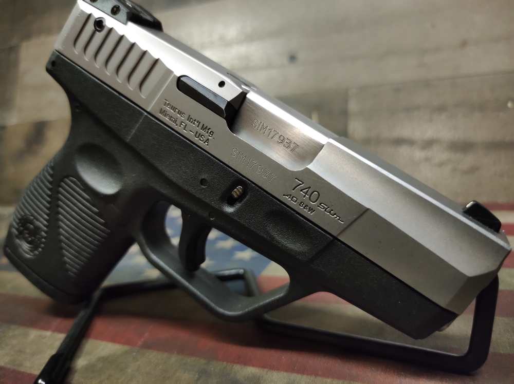 LOOK VERY GOOD COND TAURUS PT-740 SLIM STAINLESS 6+1 .40S&W w/Mag PENNY NR!-img-1