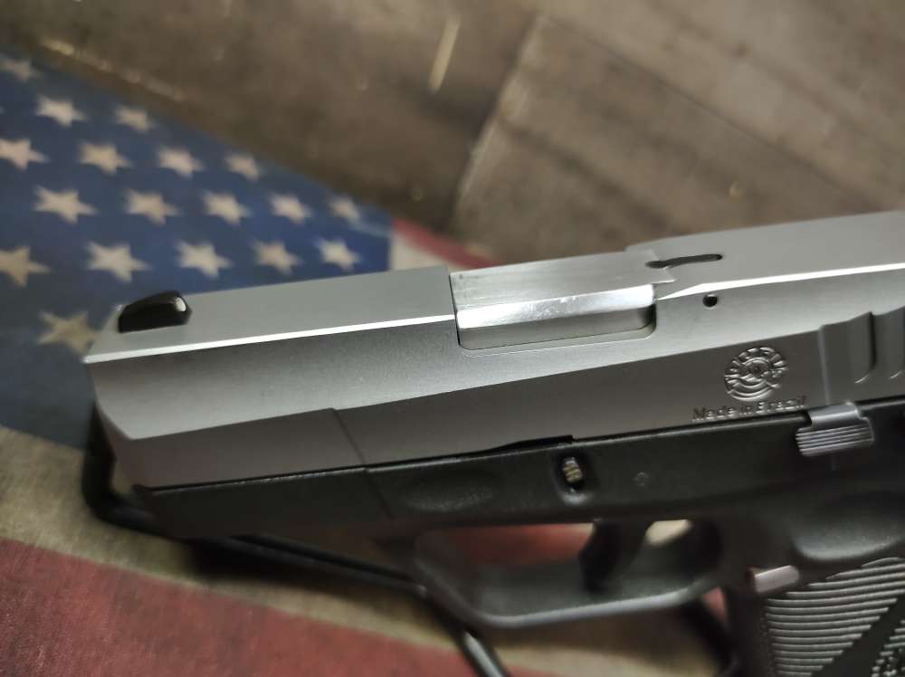 LOOK VERY GOOD COND TAURUS PT-740 SLIM STAINLESS 6+1 .40S&W w/Mag PENNY NR!-img-11