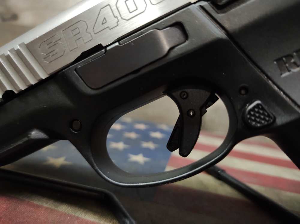 LOOK! GREAT COND RUGER SR-40C 40S&W w/9 Rnd Mag STAINLESS PENNY-img-7