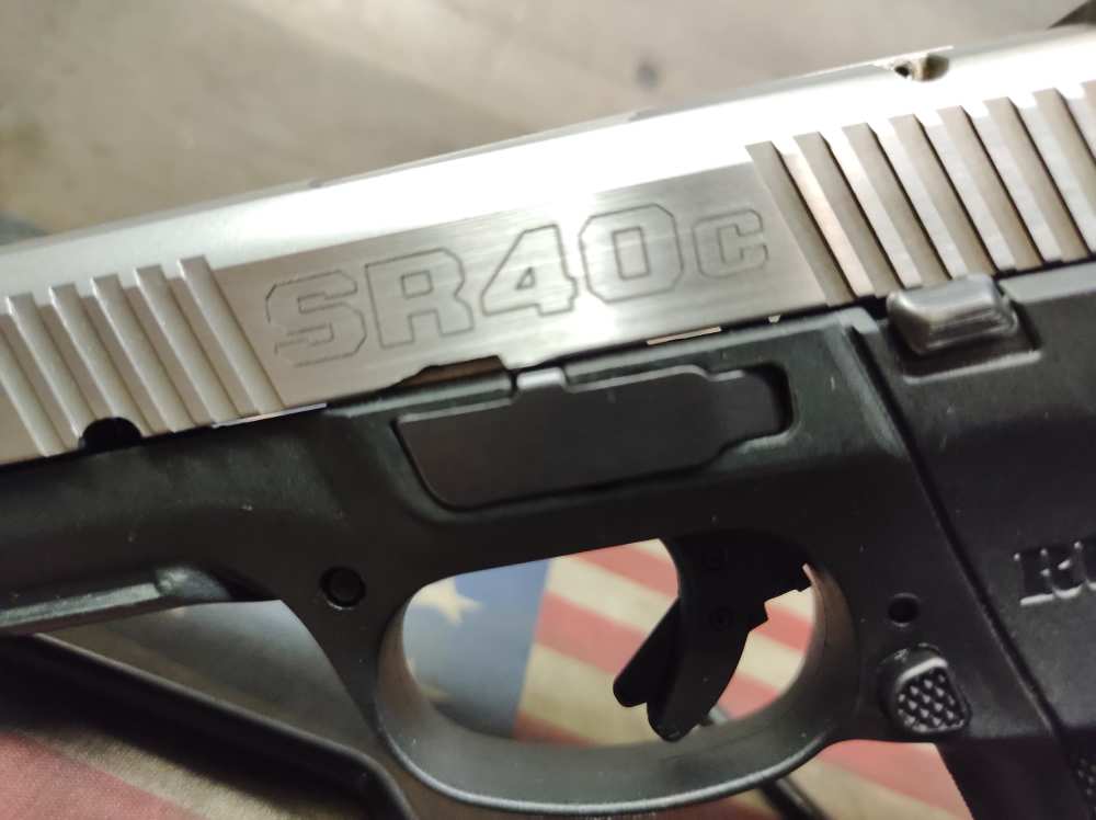 LOOK! GREAT COND RUGER SR-40C 40S&W w/9 Rnd Mag STAINLESS PENNY-img-9