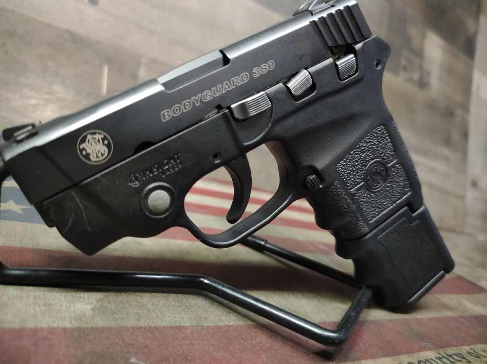 LOOK! GOOD COND. SMITH & WESSON Bodyguard w/10 Rnd Mag .380Acp PENNY! READ!-img-1