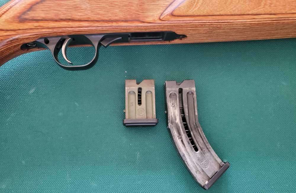USED Thompson Center .22 Benchmark rifle w/Bushnell Red Dot scope -img-23