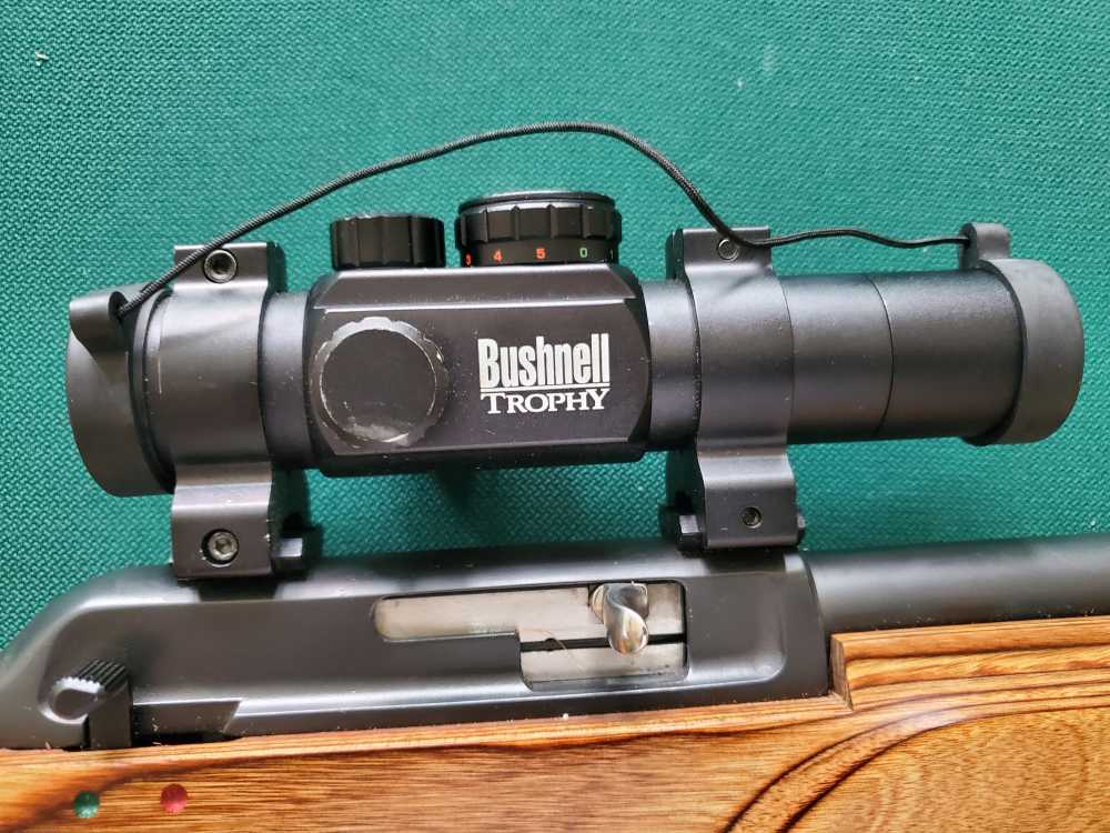 USED Thompson Center .22 Benchmark rifle w/Bushnell Red Dot scope -img-22
