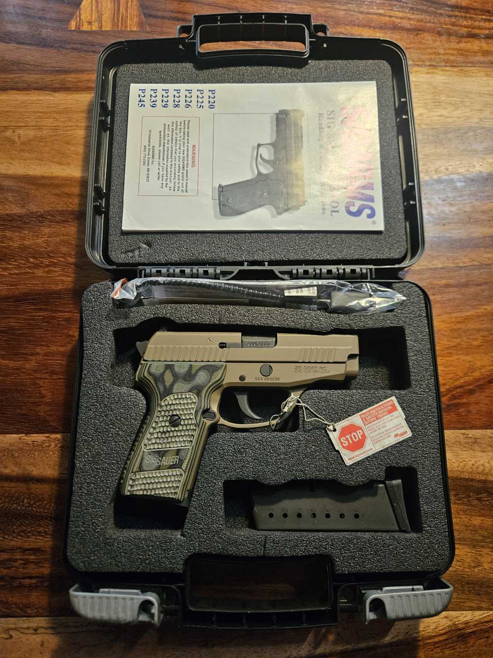 EXTREMELY RARE LIKE NEW SIG SAUER P239 SCORPION 9MM-img-3