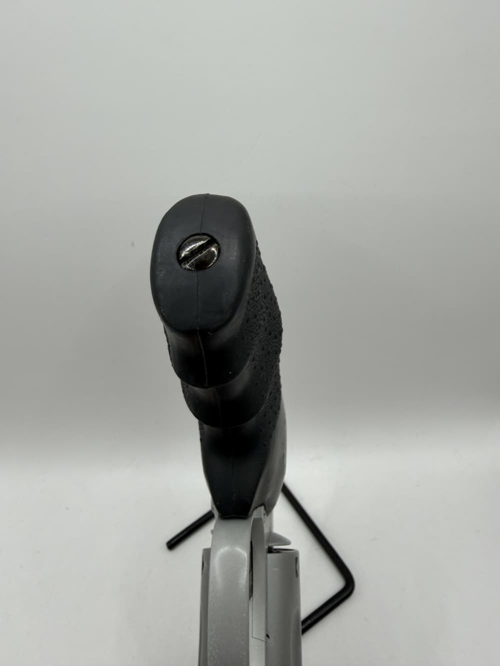 Smith & Wesson 642-2, 38 SPL+P, 1.75”, No Reserve! -img-9