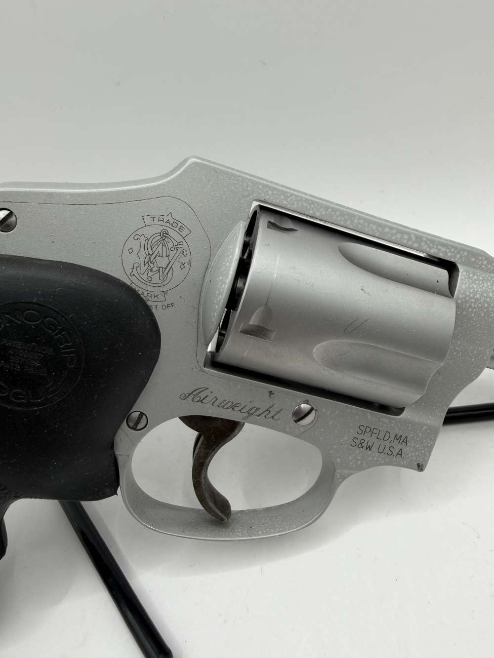 Smith & Wesson 642-2, 38 SPL+P, 1.75”, No Reserve! -img-2