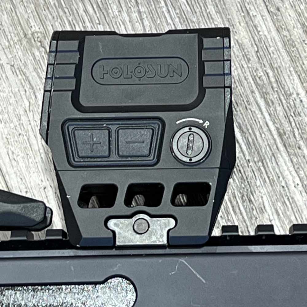 EXCELLENT B&T APC9K Pro 9mm PCC 5.5" Holosun AEMS 4 Mags-img-10
