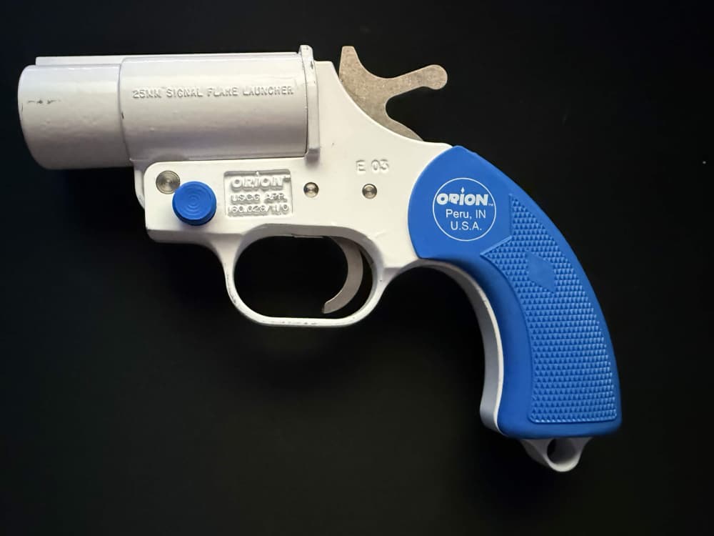 Vintage Orion 25mm Flare Gun Half-Life 2 Video Game Jurassic Park Movie-img-1