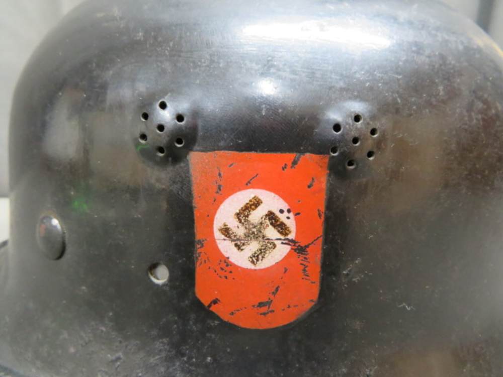 WWII GERMAN CIVIL POLICE MODEL 1934 HELMET-“SALT & PEPPER SHAKER” AIR VENTS-img-5